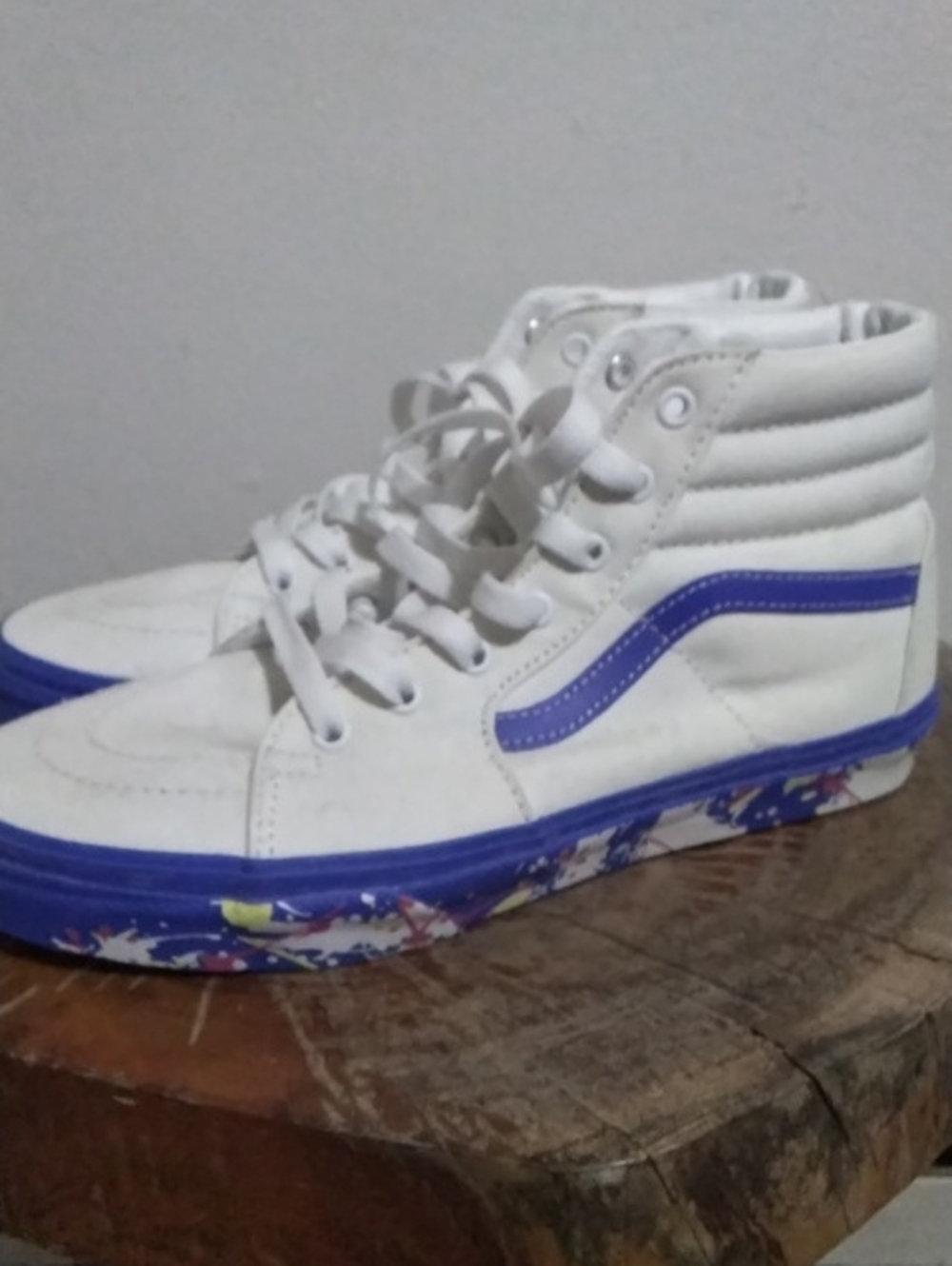 Vans White High-Top Kids Sneakers w/Blue Stripe and Painted Sole Sz 6.5 Juniors